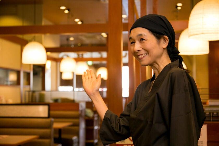 豚匠 すず木　八幡東店の制服2