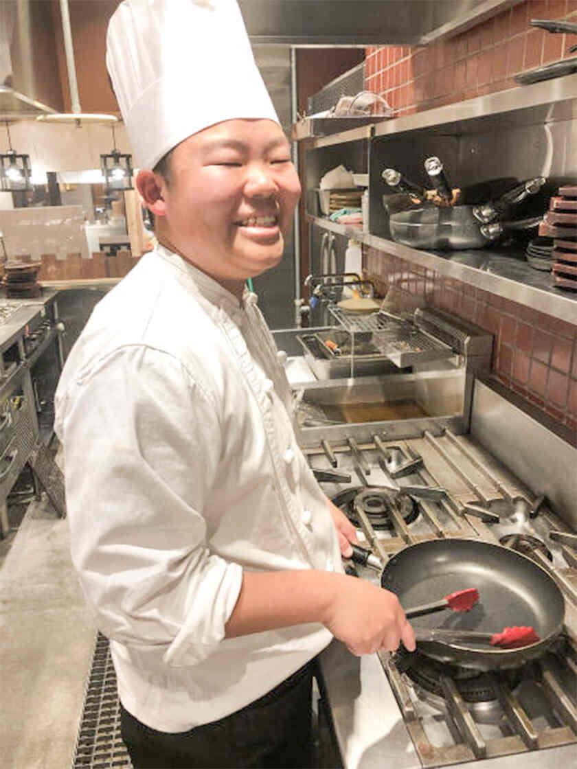 キッチン・ブーレ 松本店の制服1