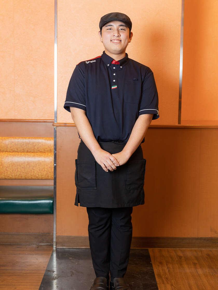 サイゼリヤ　イオンモール土浦店の制服3