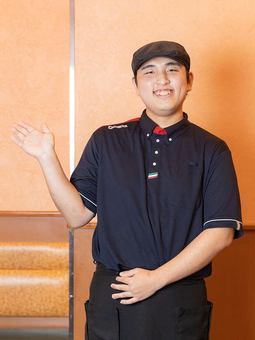 サイゼリヤ　イオンモール土浦店の制服4