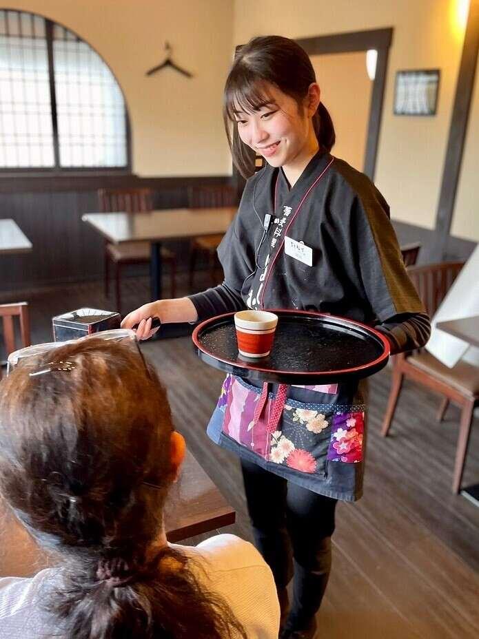 よしむら 大丸京都別邸の制服1