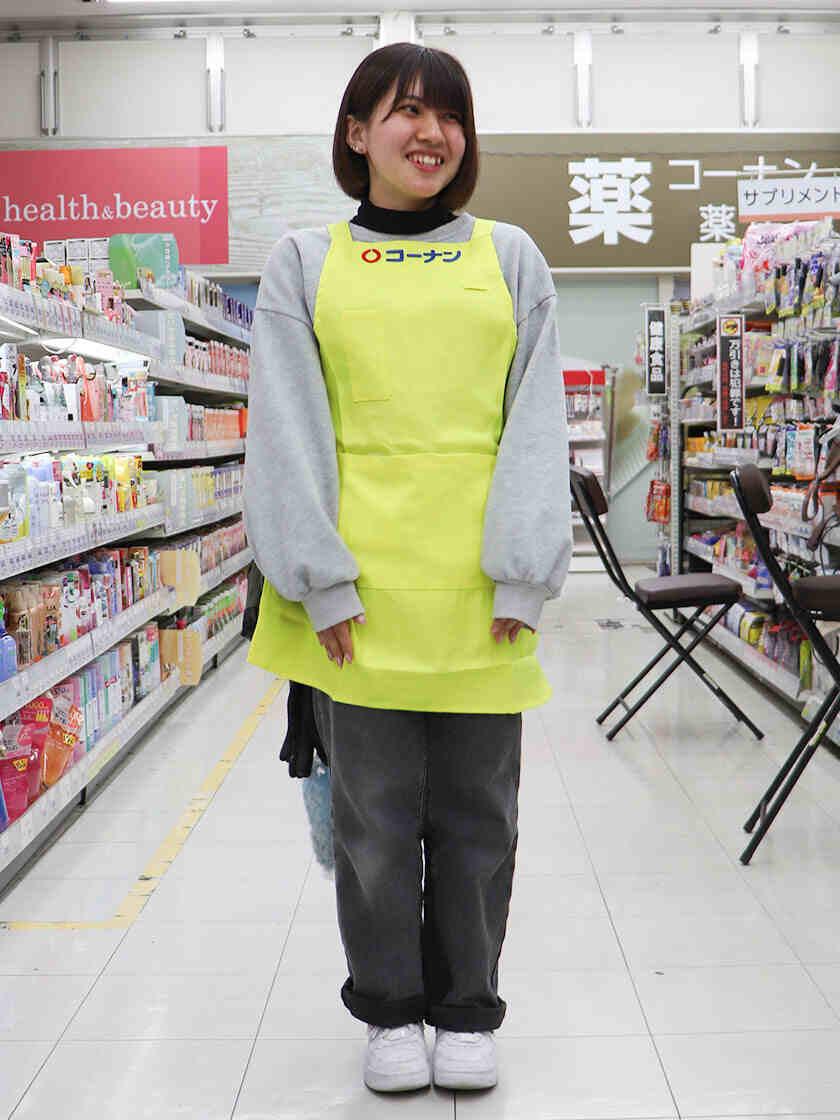 コーナン富田林錦織店の制服1