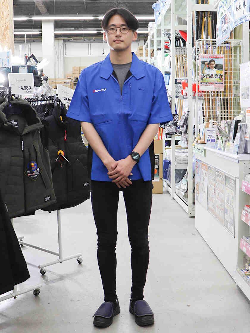 コーナンフレスポ東大阪稲田店の制服3