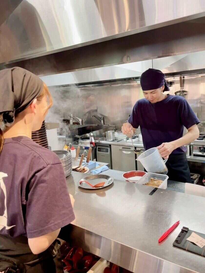 麺王　阿南店の制服1