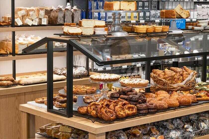 DEAN & DELUCA 大井町店の制服5