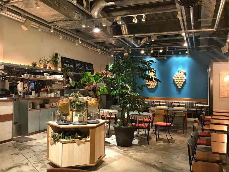 フタバフルーツパーラー　新宿マルイ本館店の仕事画像2