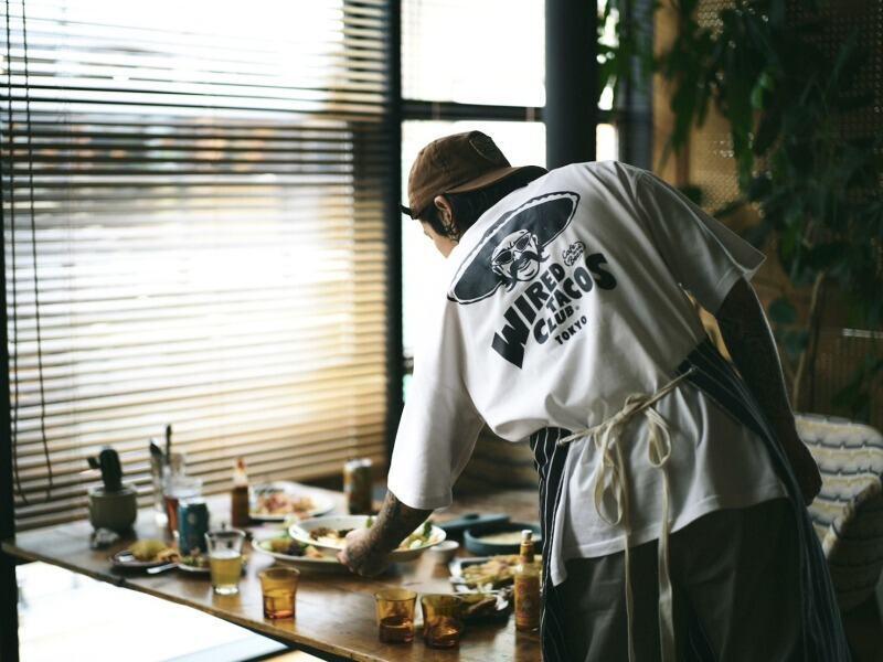 WIRED TACOS CLUB TOKYOの制服1