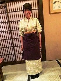 梅田エリアスタッフの制服3