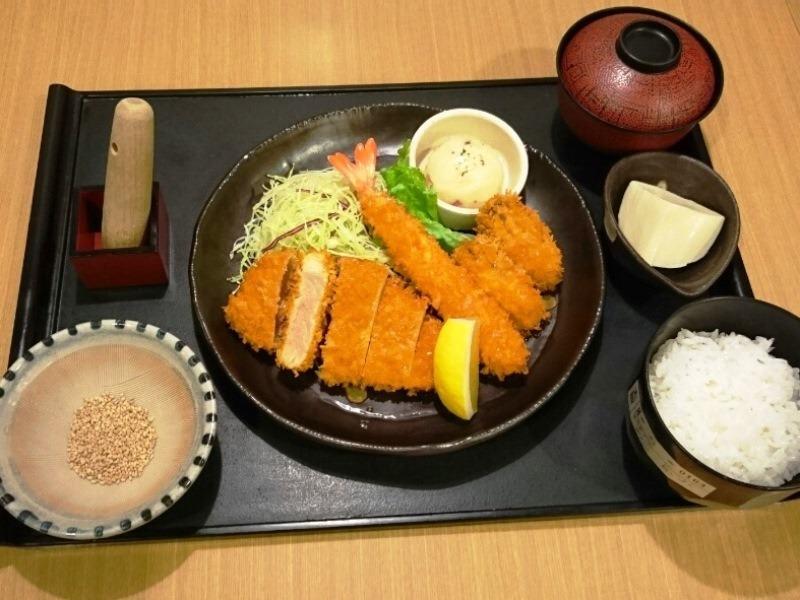 がんこトンカツとカレー1号三宮店の仕事画像2