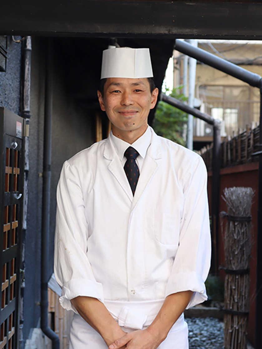 吉里　柏の制服1