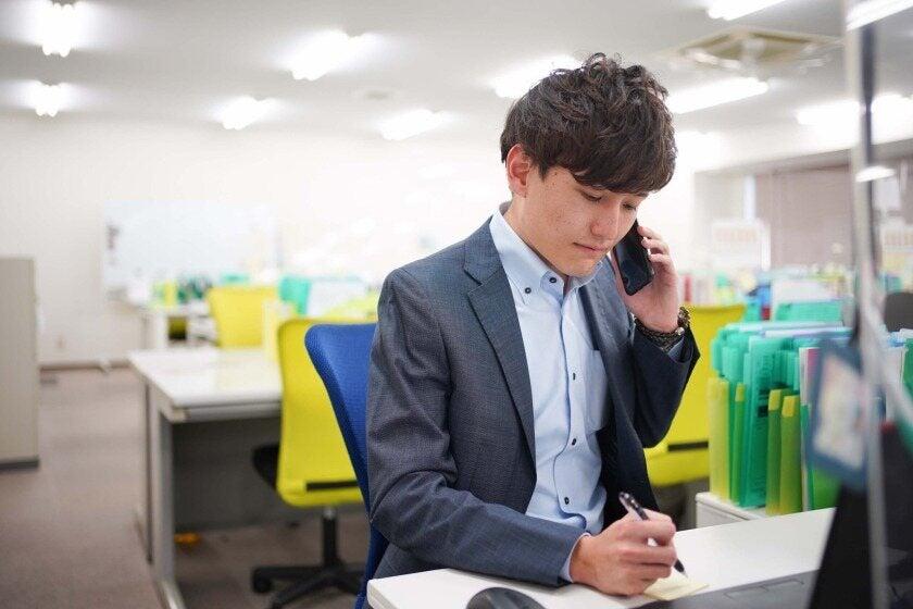 サクラサービス株式会社の制服1