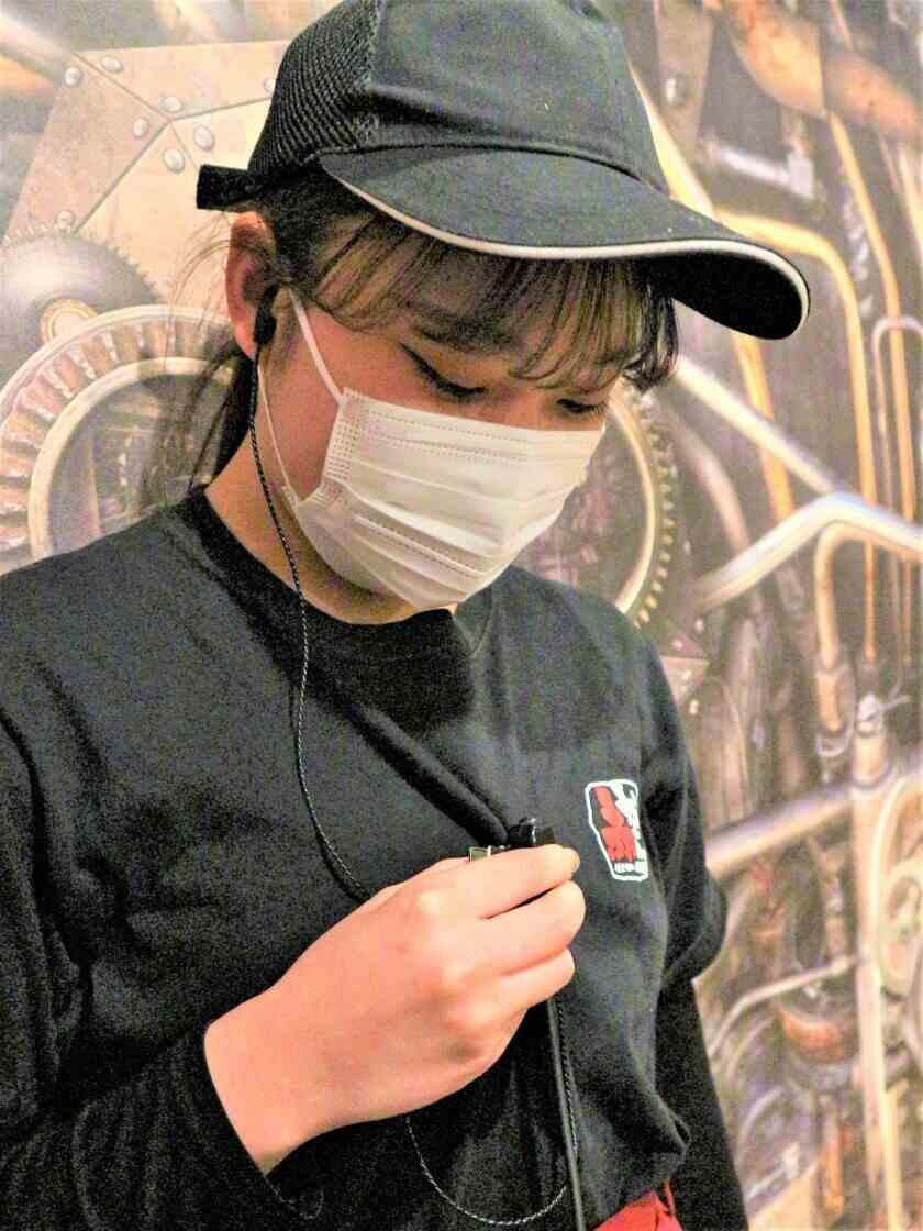 赤から蒲田店の制服6