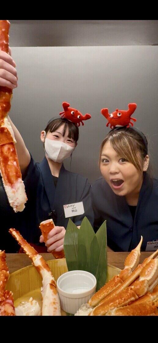 かにざんまい新宿店の制服1