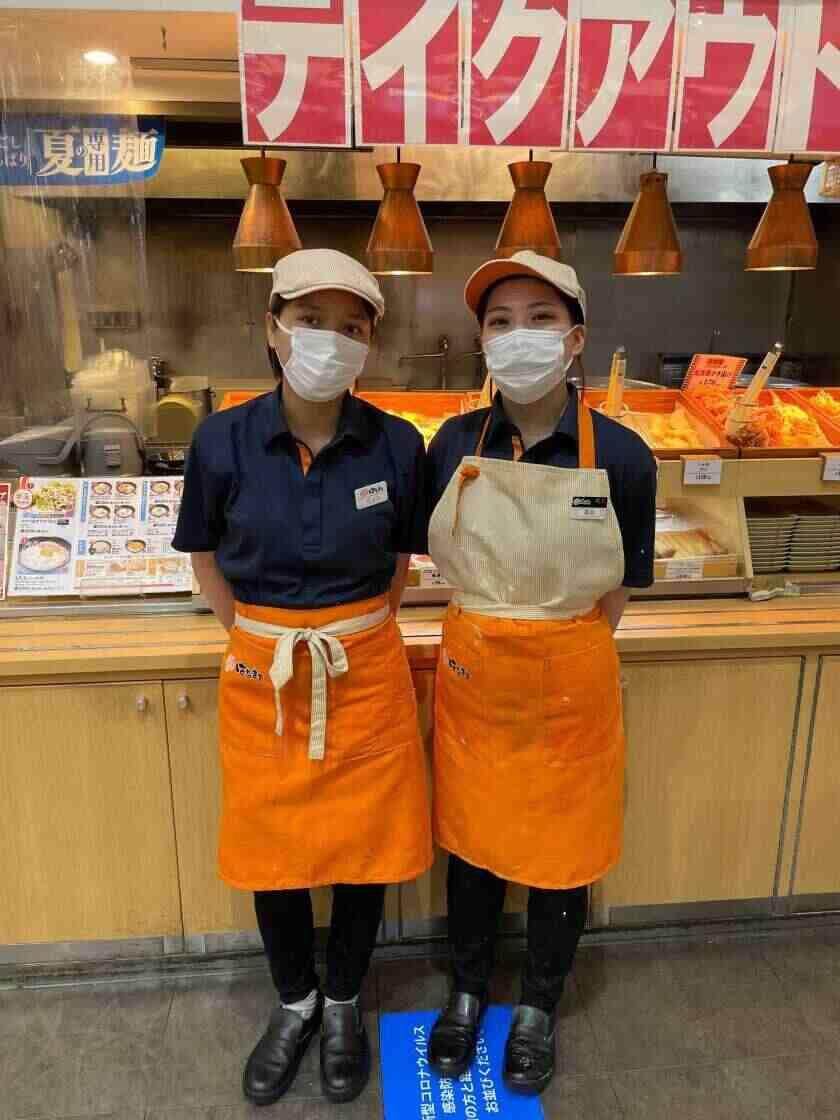 はなまるうどんイオンモール太田店の制服1