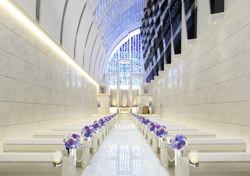 八尾支店の制服5