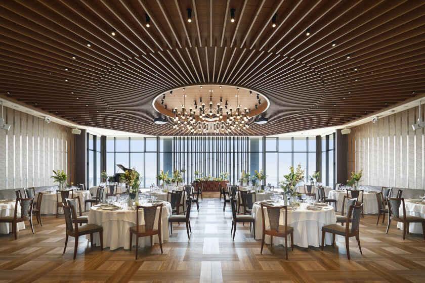 八尾支店の制服4