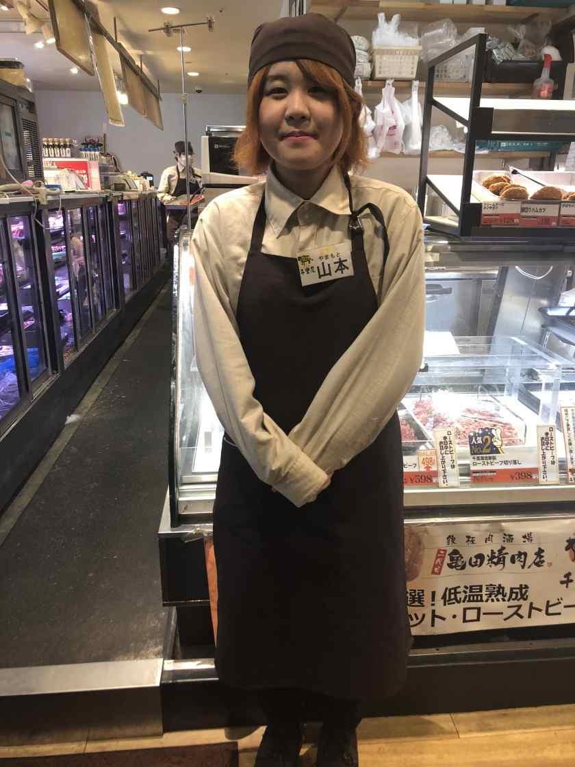 肉工房千里屋 千里中央店の制服1