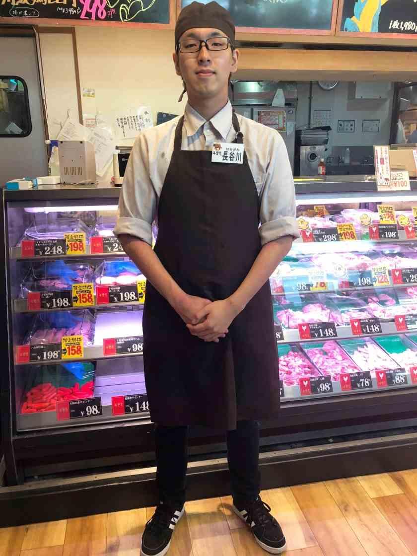 肉工房千里屋 千里中央店の制服2