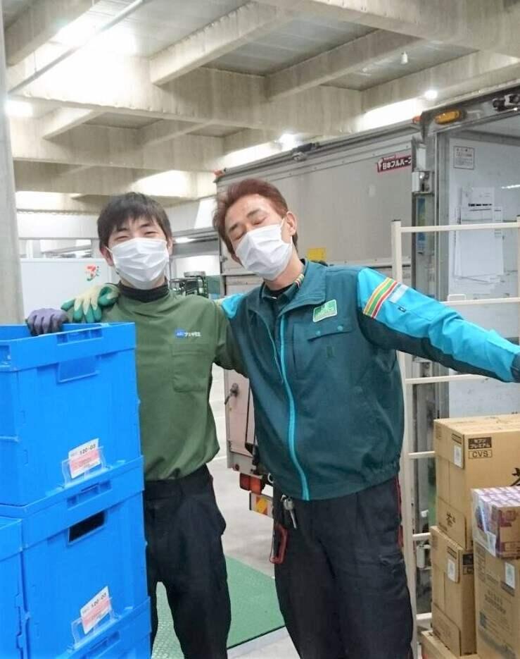 アオキ物流株式会社　大正営業所の制服1