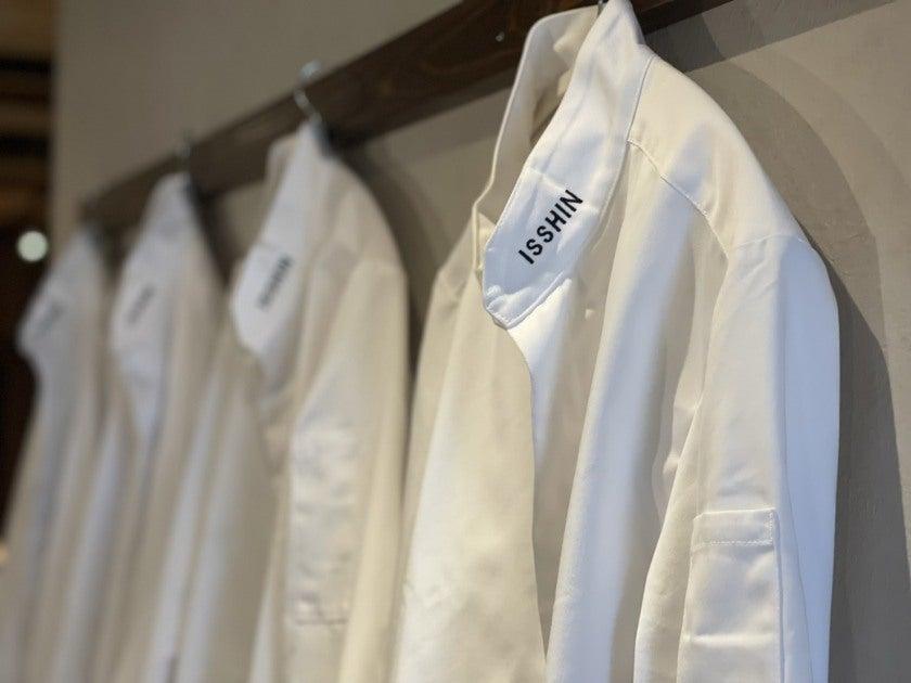 串焼きと炉端いっしん　大和八木店の制服4