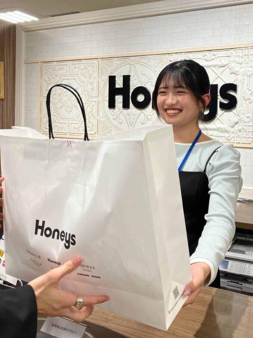 Honeys（ハニーズ）イオンモール四日市北店の制服4