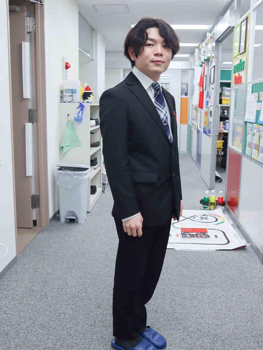 ロボット科学教育Crefus柏校の制服2