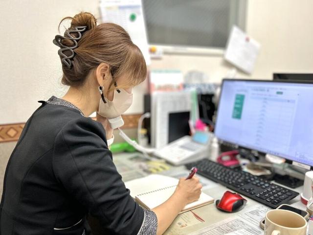 ＜未経験歓迎＞誰でも簡単事務スタッフ髪色・ネイル自由★*週3~(オフィス、神戸市東灘区)のイメージ画像