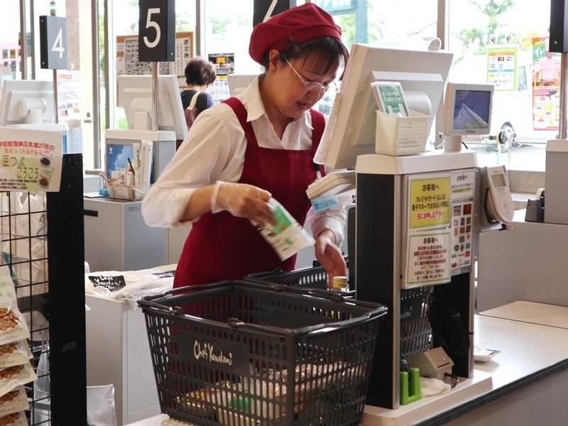 スーパーマーケット　シェフカワカミ　まきおち店の仕事画像2