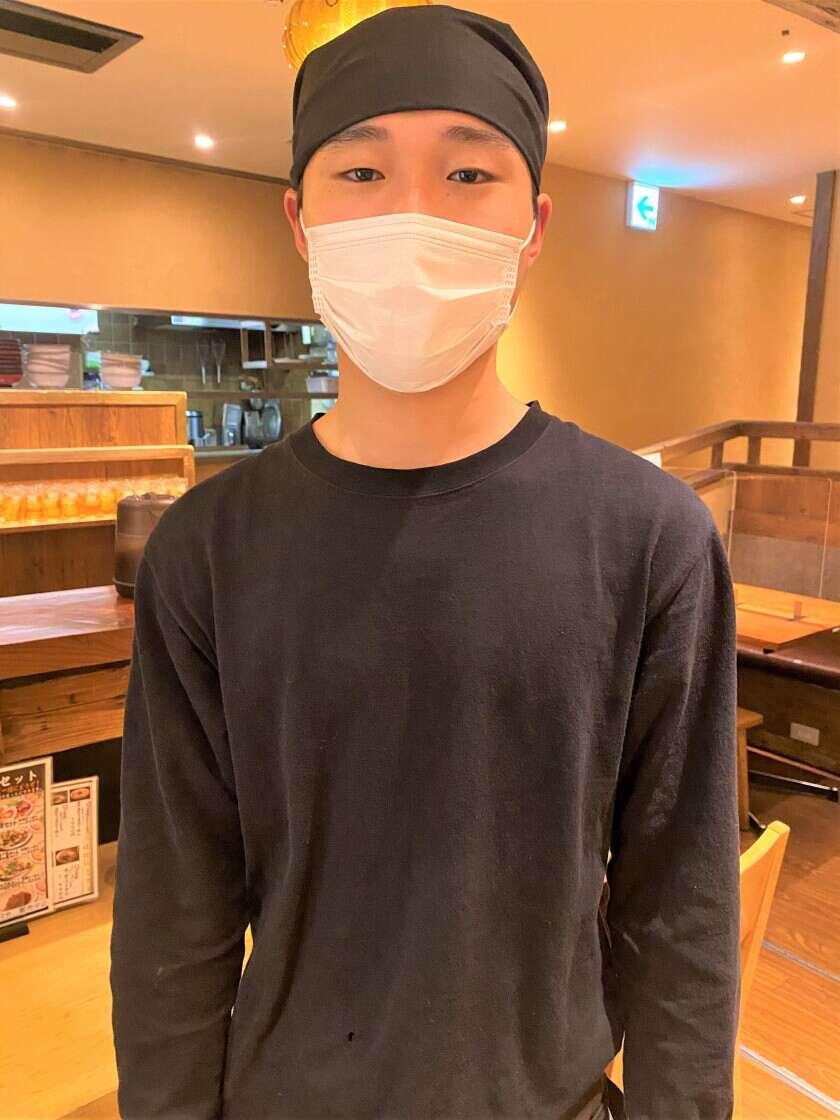 おちゃらん屋　ヨドバシ店の制服2