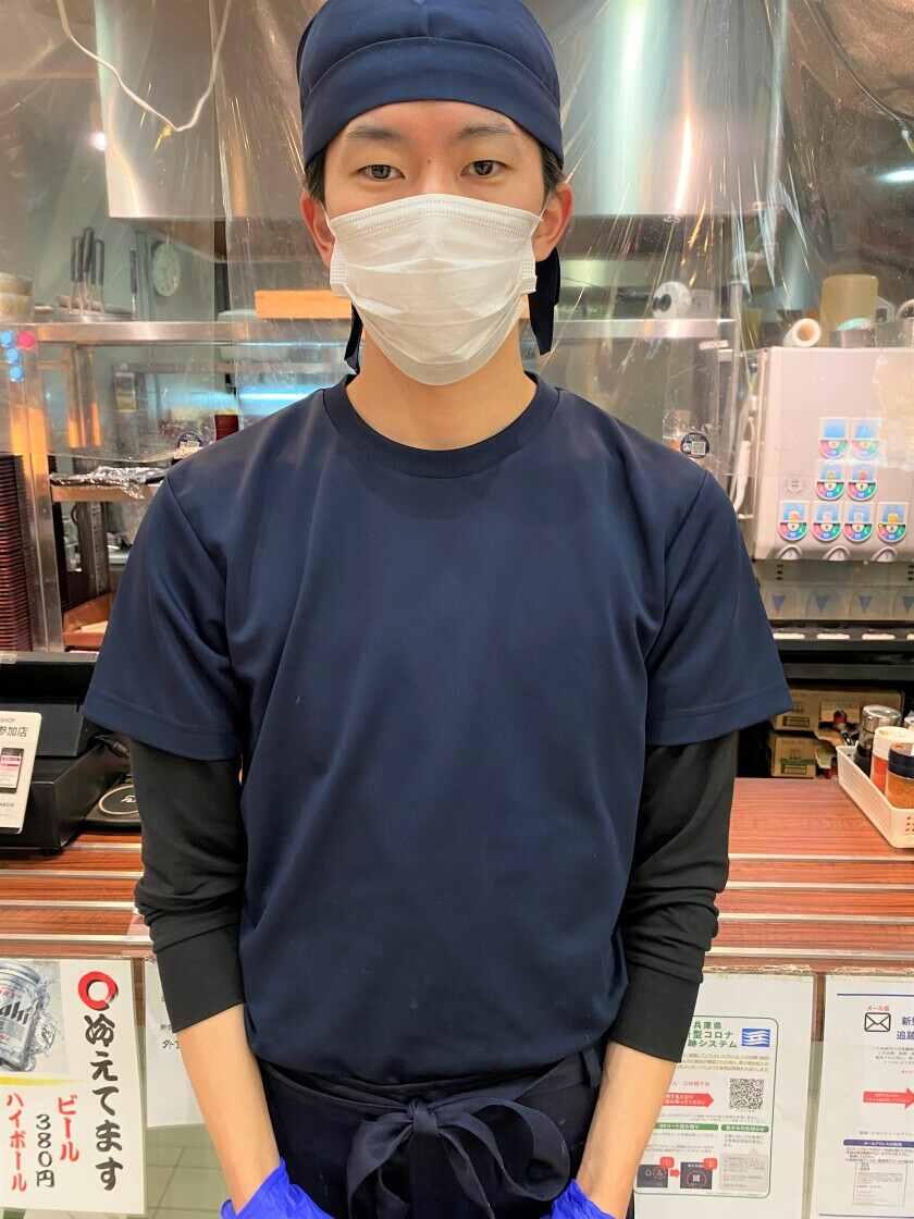 釜たけうどん　明石焼　横浜ベイサイド店の制服6