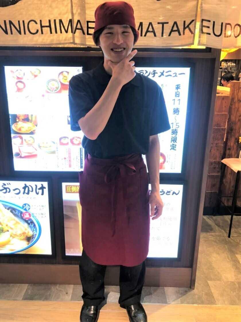 釜たけうどん めっせ熊 ラゾーナ川崎プラザ店の制服2