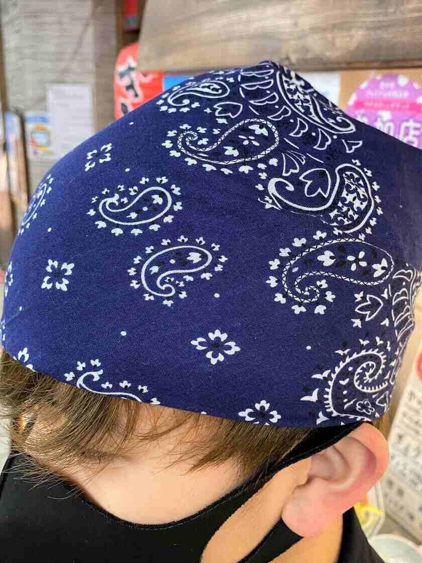 らーめん熊五郎　新大阪駅店の制服3