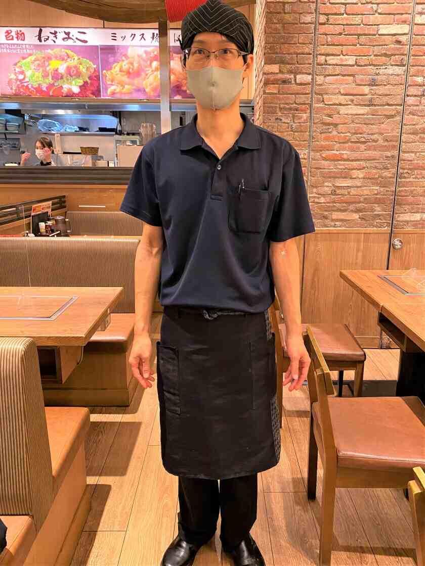 お好み焼き 五郎っぺ食堂　JR大阪駅桜橋口店の制服1