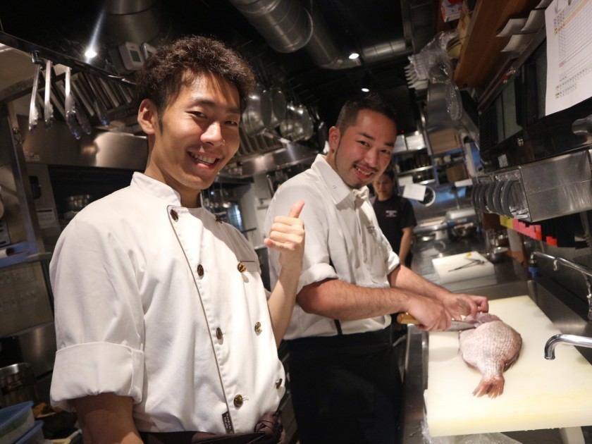 株式会社みやび屋 雅じゃぽ 岐阜駅玉宮住田町店の制服4