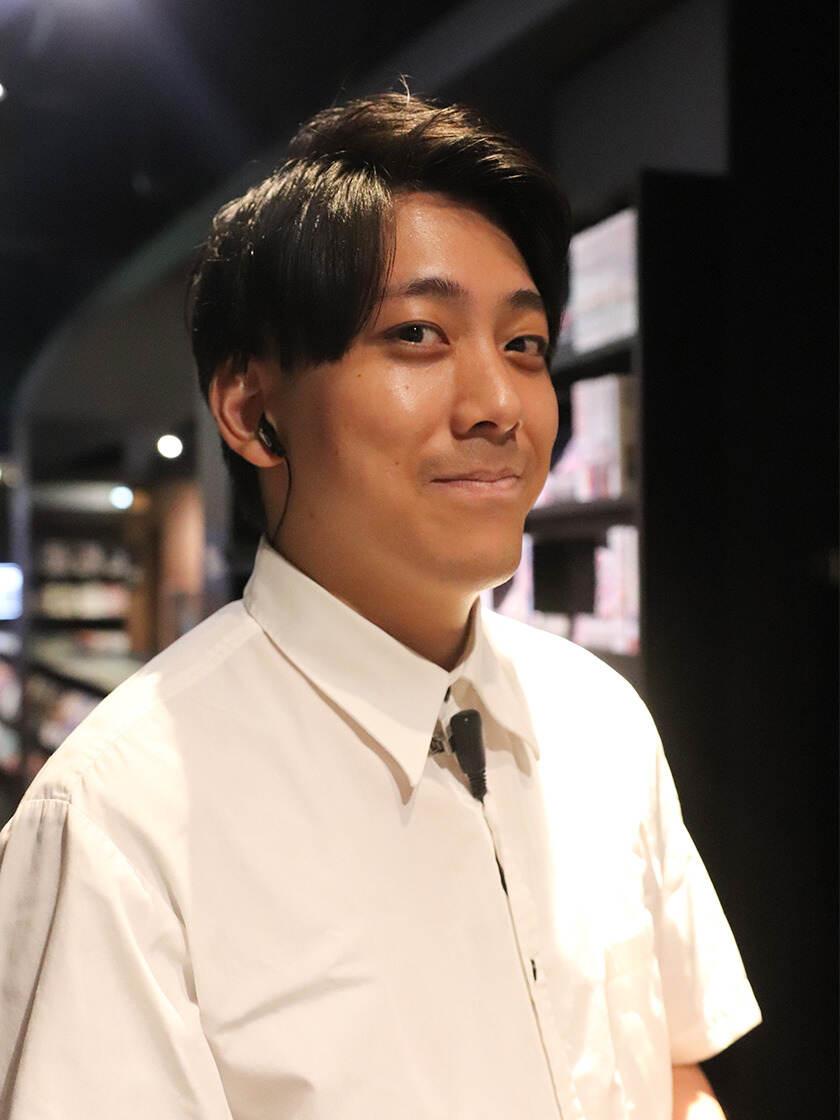 GRAN CYBER CAFE BAGUS 新宿店の制服5