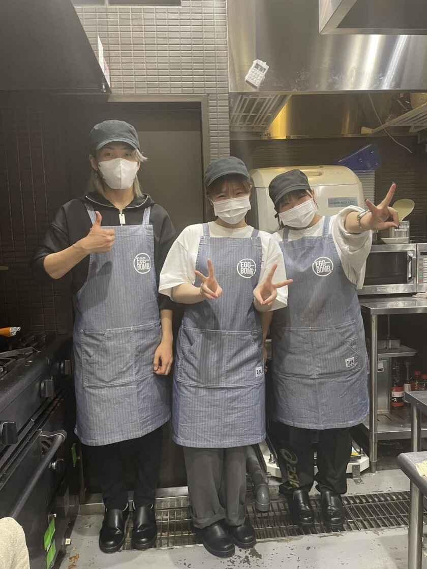 EGG BOMB浦和美園店の制服1