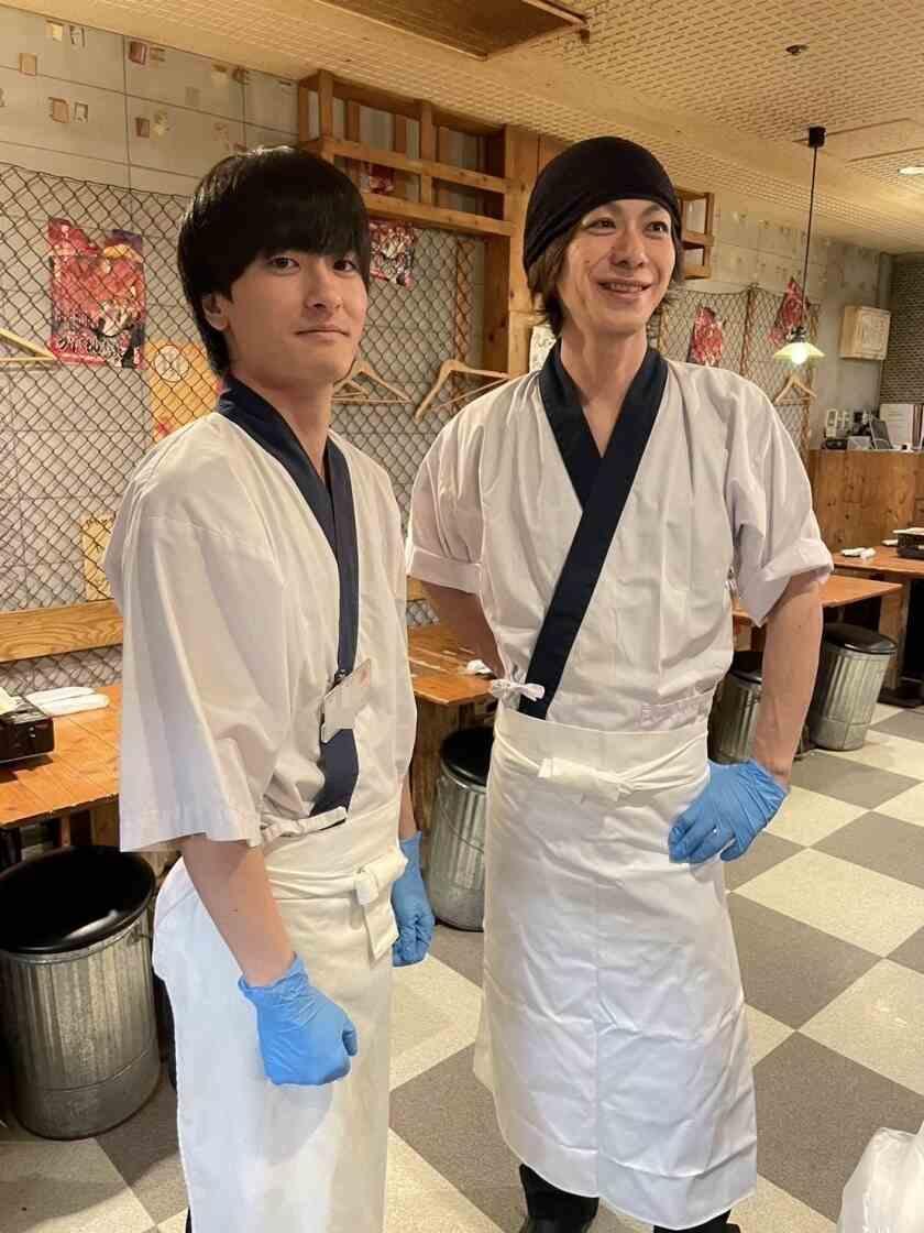 かに地獄 新橋の制服1