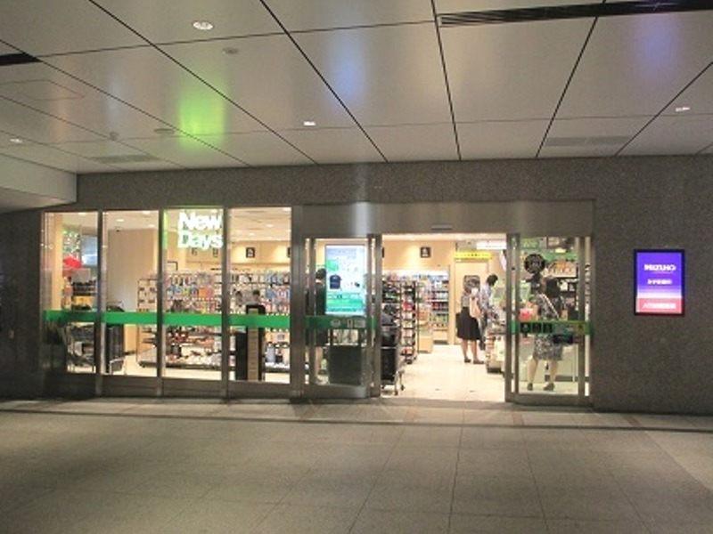 NewDays　グランスタ丸の内北口の仕事画像3