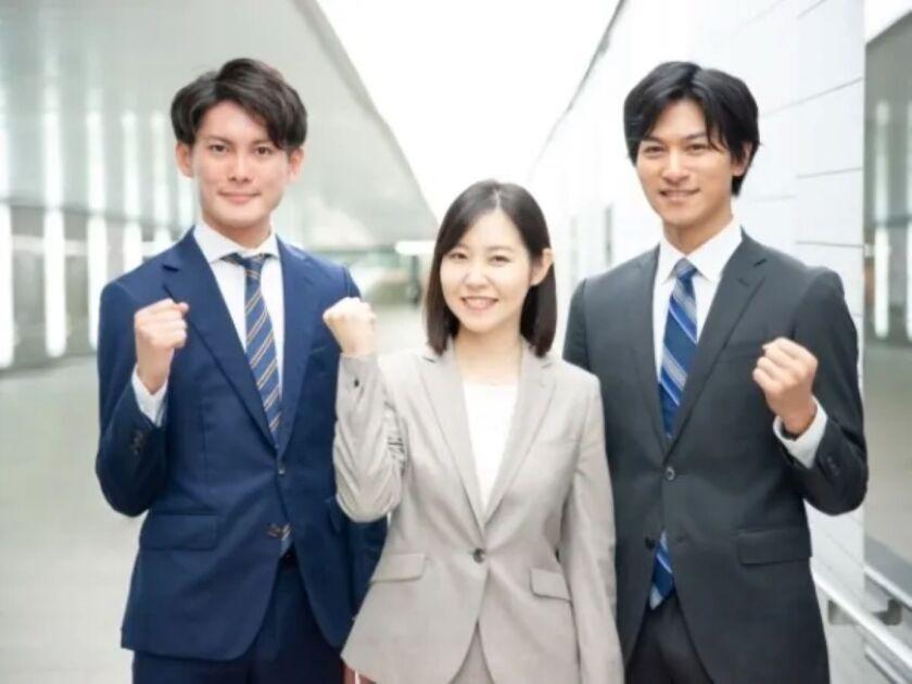 株式会社トライ・アットリソース 大阪支店　応募受付の制服1