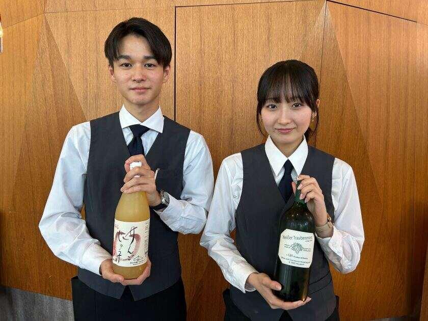 RESTAURANT mitteの制服3