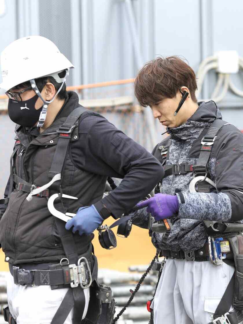 株式会社ルーティング　八王子営業所の制服8