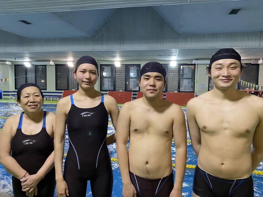 イトマンスイミングスクール真美ヶ丘校の制服1