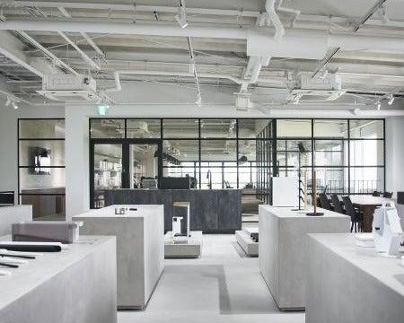 山崎実業株式会社の制服3