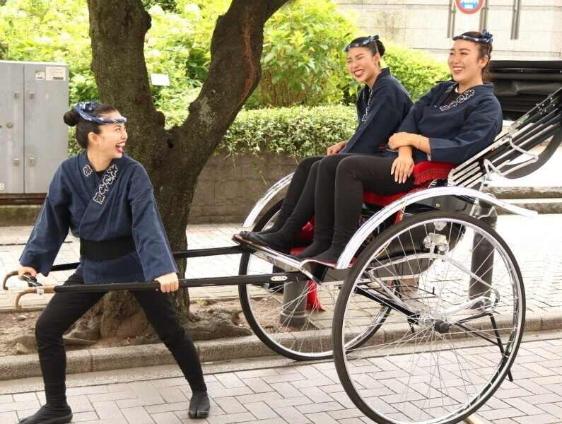 えびす屋浅草店の制服3