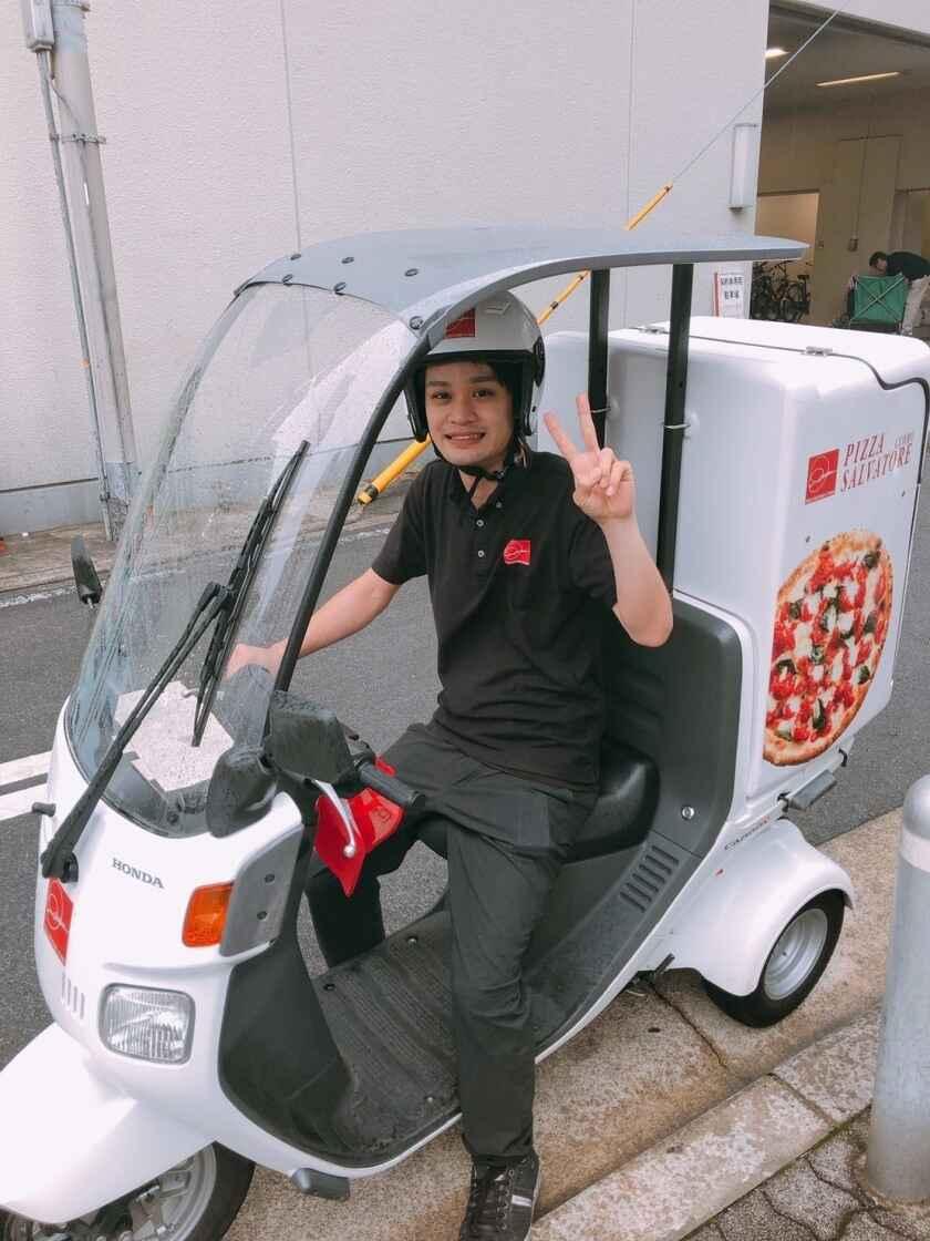 SALVATORE CUOMO 梅田店の制服2