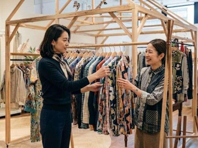 配信用　カジュアルシャツブランド　日比谷シャンテの仕事画像2