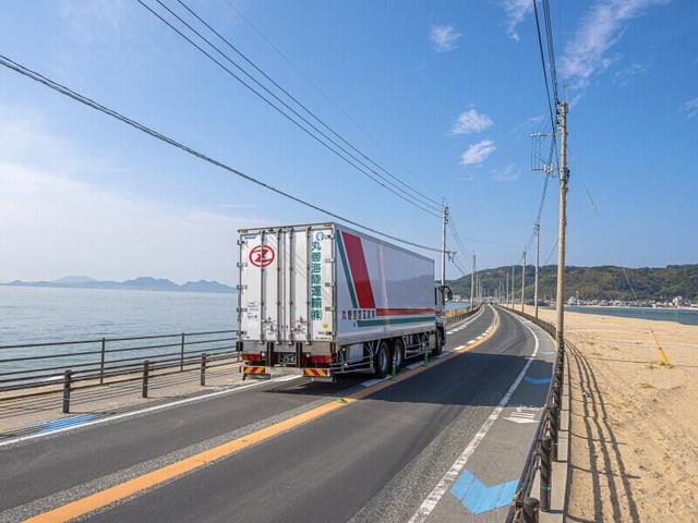 【大型ドライバー/食料品や雑貨の運送】安心の丸善グループ！(軽作業・物流、久留米市)のイメージ画像