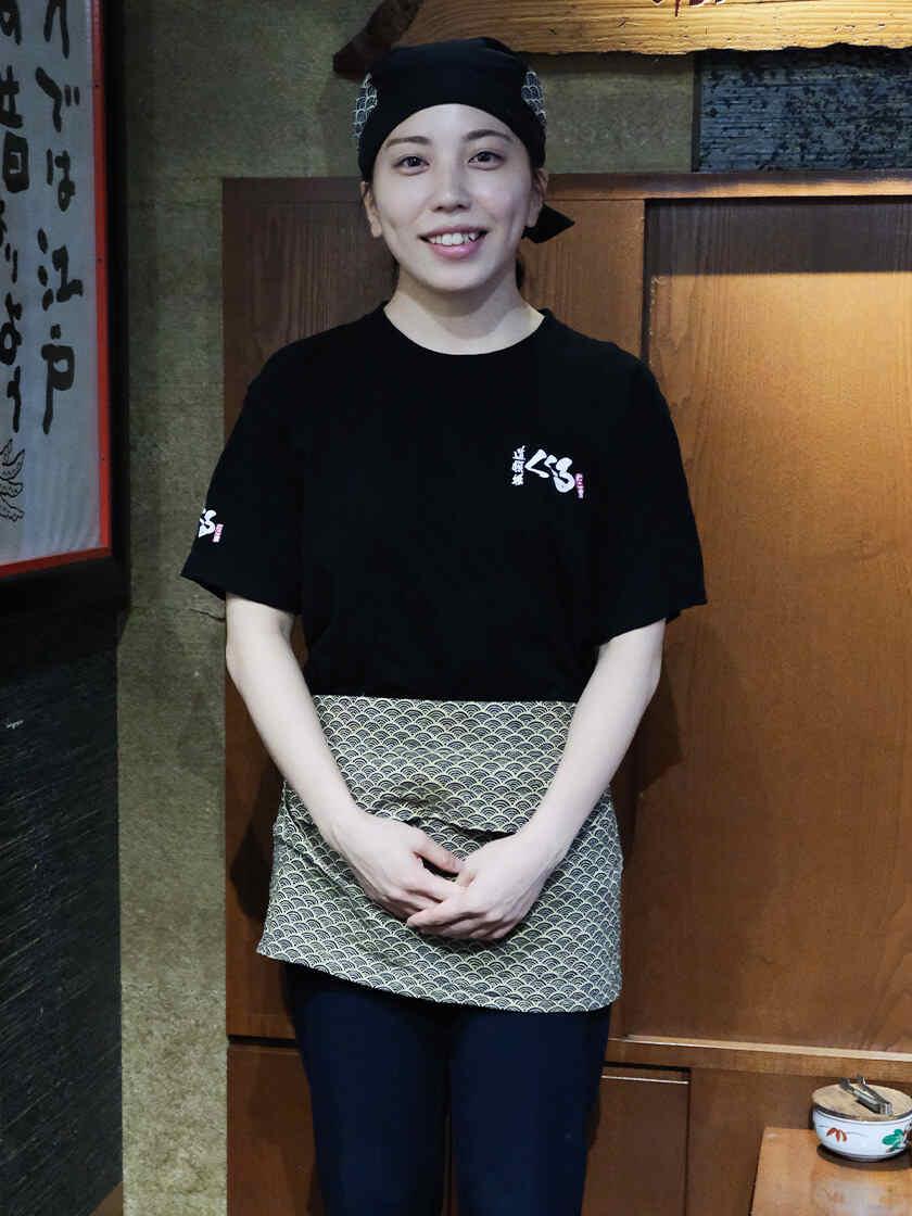 くくる　甲子園店の制服3