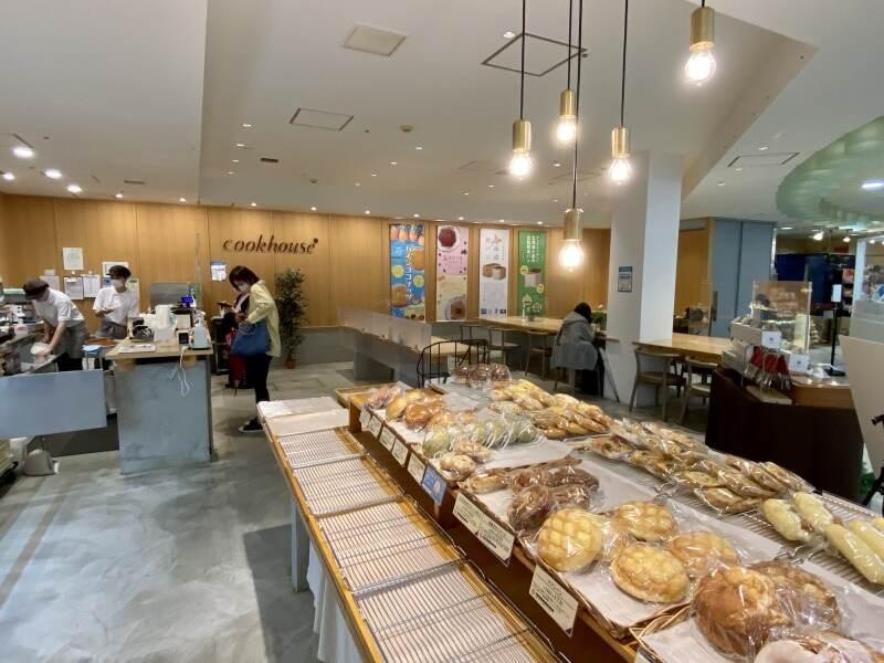 クックハウス　ホワイティ梅田店の仕事画像2