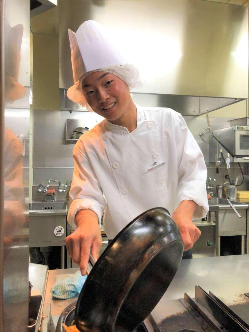 株式会社ドリーム　トマト&オニオン新宮佐野店の制服4